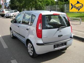 2004 Mitsubishi Colt Pictures