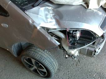 2004 Mitsubishi Colt Pictures