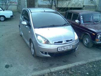 2004 Mitsubishi Colt Photos