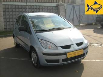 2004 Mitsubishi Colt Pictures