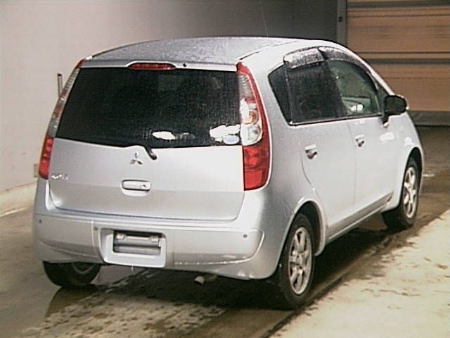 2005 Mitsubishi Colt