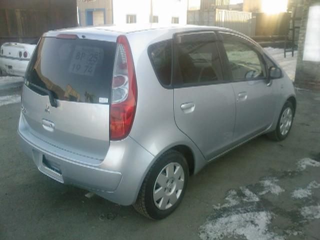 2005 Mitsubishi Colt