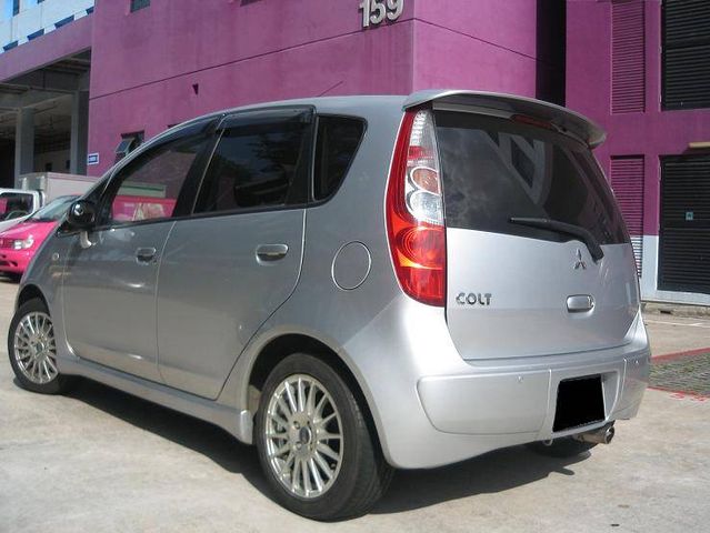 2005 Mitsubishi Colt