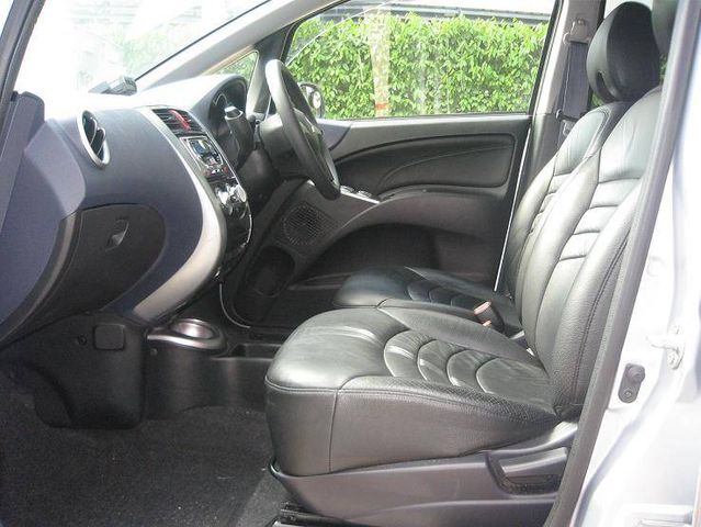 2005 Mitsubishi Colt