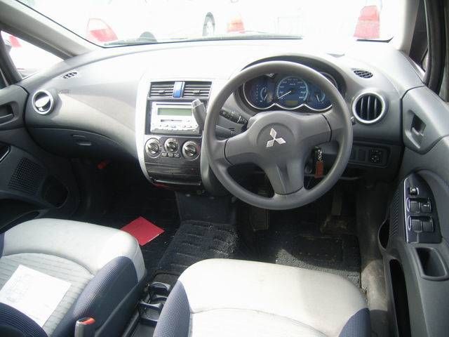 2005 Mitsubishi Colt