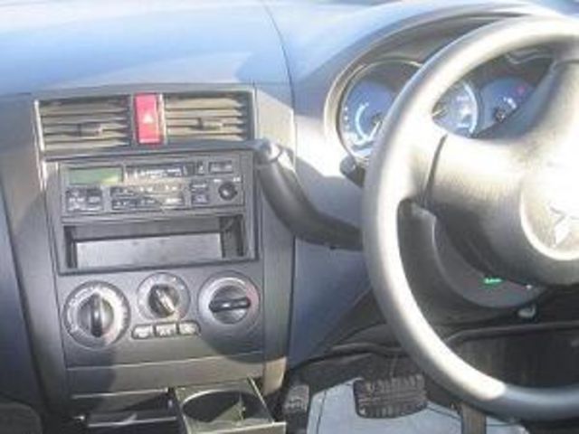 2005 Mitsubishi Colt