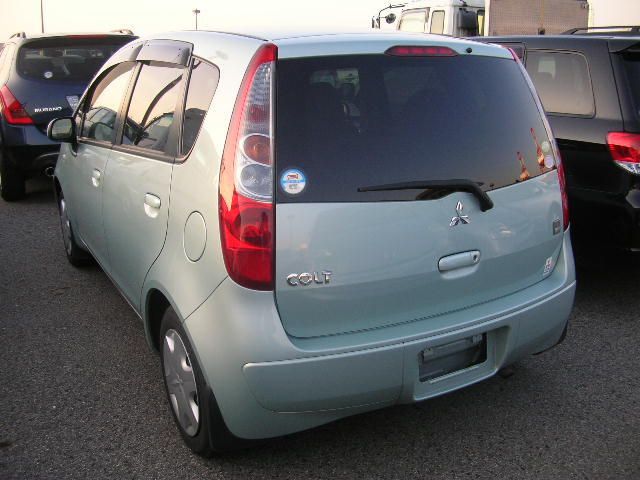 2005 Mitsubishi Colt