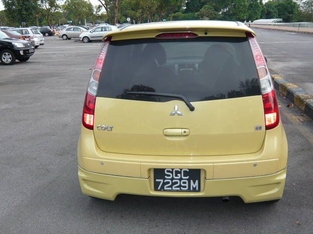2005 Mitsubishi Colt