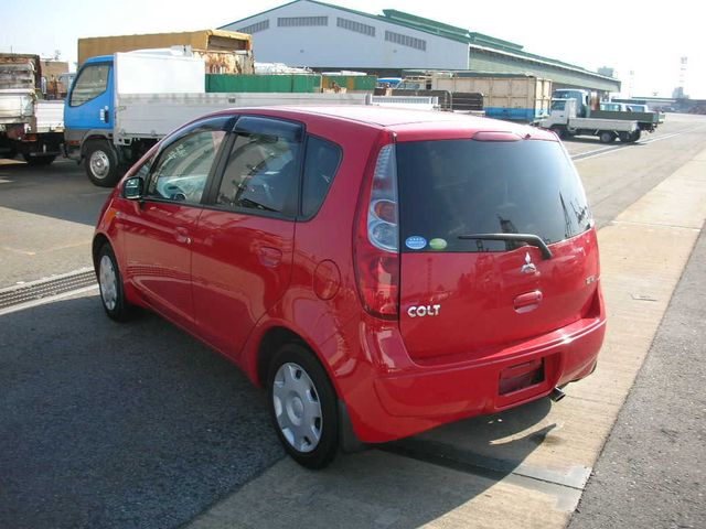 2005 Mitsubishi Colt