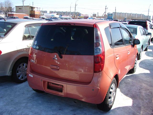 2005 Mitsubishi Colt