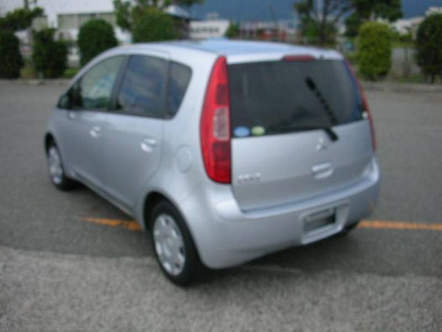 2005 Mitsubishi Colt