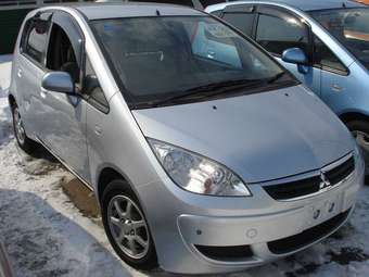 2005 Mitsubishi Colt Pics