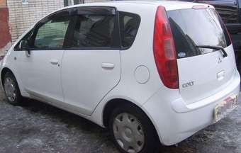 2005 Mitsubishi Colt Pics