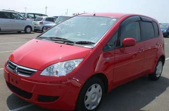 2005 Mitsubishi Colt Pictures