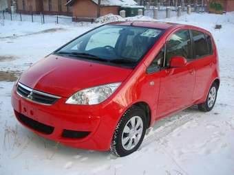 2005 Mitsubishi Colt Pics