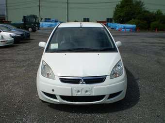 2005 Mitsubishi Colt Pictures