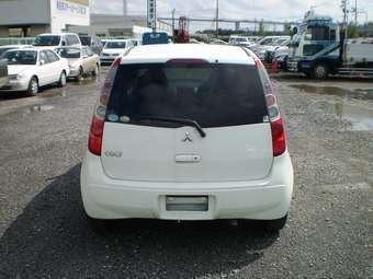 2005 Mitsubishi Colt Photos