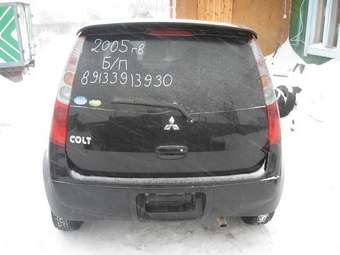 2005 Mitsubishi Colt Photos
