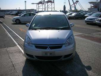 2005 Mitsubishi Colt Photos
