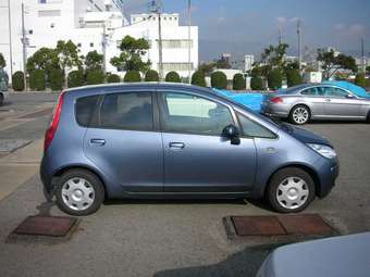 2005 Mitsubishi Colt Pictures