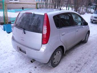 2005 Mitsubishi Colt Pictures