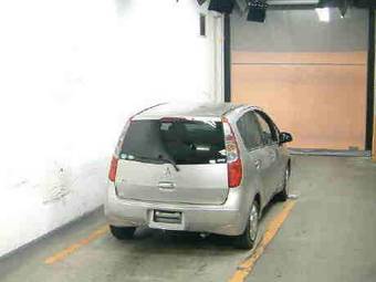 2005 Mitsubishi Colt Photos