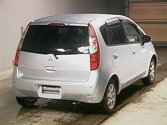 2005 Mitsubishi Colt Pictures