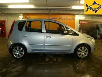 2005 Mitsubishi Colt Pics