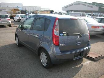 2005 Mitsubishi Colt Photos