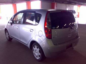2005 Mitsubishi Colt Photos