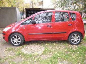 2005 Mitsubishi Colt Photos