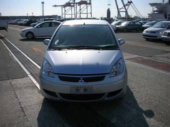 2005 Mitsubishi Colt Photos
