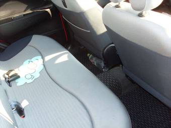 2005 Mitsubishi Colt Photos