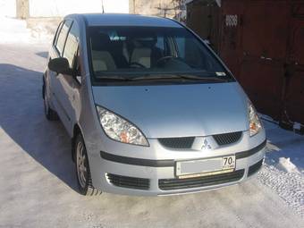 2005 Mitsubishi Colt Pictures