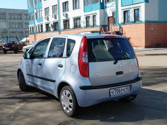 2005 Mitsubishi Colt Photos