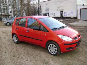 2005 Mitsubishi Colt Photos