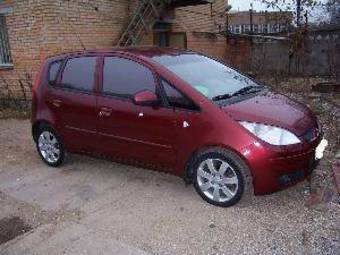 2005 Mitsubishi Colt Images