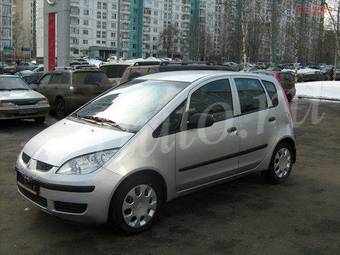 2005 Mitsubishi Colt Pictures