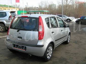 2005 Mitsubishi Colt Pictures