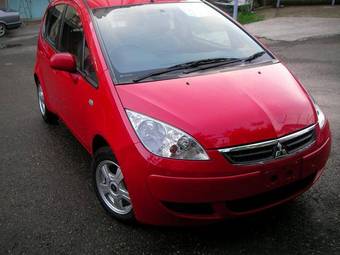 2005 Mitsubishi Colt Photos