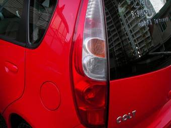 2005 Mitsubishi Colt Photos
