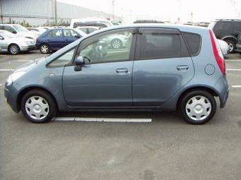 2005 Mitsubishi Colt Pictures