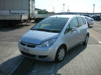 2005 Mitsubishi Colt Photos