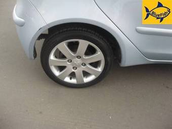 2005 Mitsubishi Colt Pictures