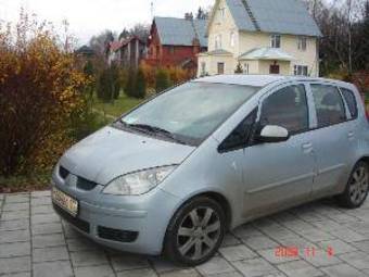 2005 Mitsubishi Colt Pictures