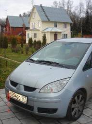 2005 Mitsubishi Colt Pictures