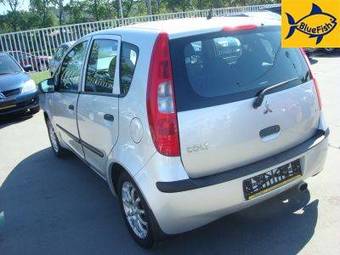 2005 Mitsubishi Colt Photos