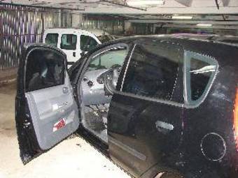 2005 Mitsubishi Colt Photos