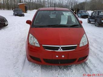 2005 Mitsubishi Colt Pictures