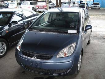 2005 Mitsubishi Colt Pictures